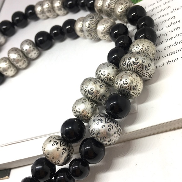 Coldwater creek  black silver ball long necklace - Picture 9 of 9